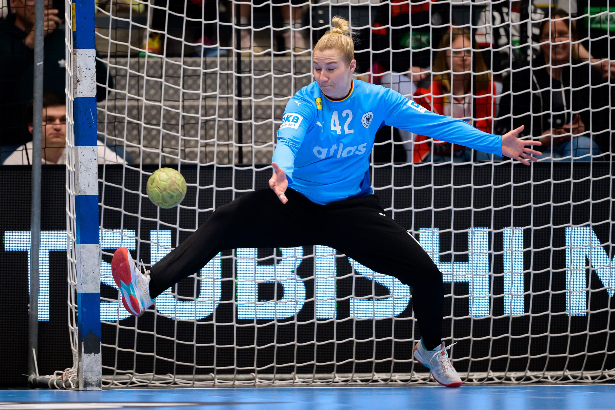 Torfrau Katharina Filter war ein starker Rückhalt der DHB-Auswahl. (Archivbild)